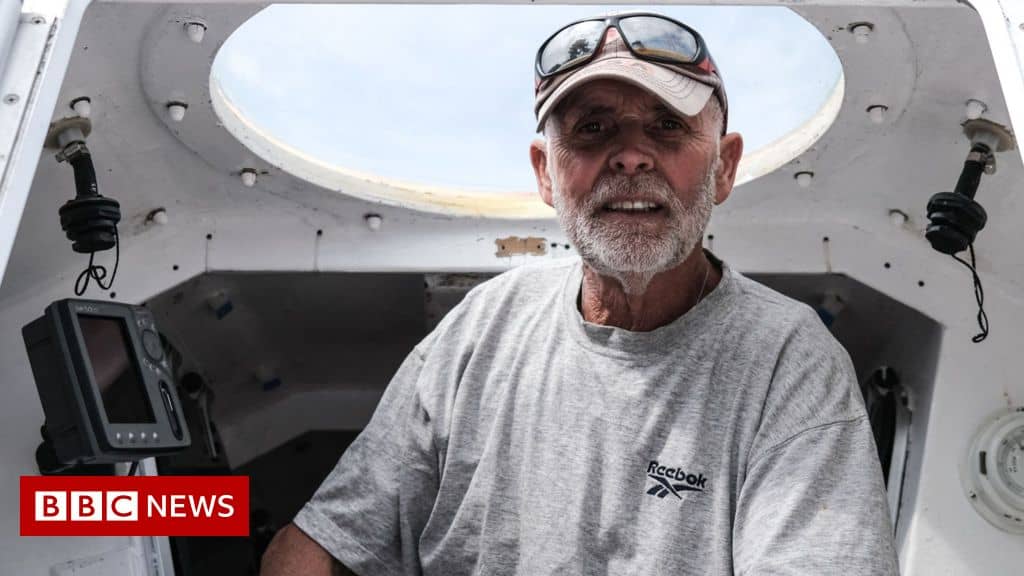 Jean-Jacques Savin: French adventurer dies crossing Atlantic Ocean