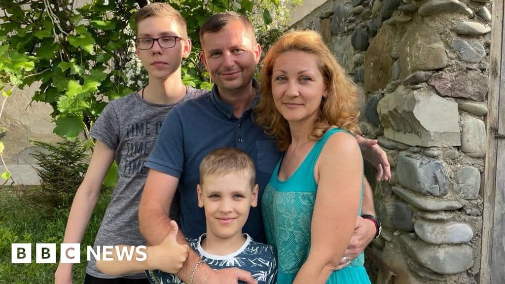 Ukraine war: Families risking all to escape through Russia to Georgia