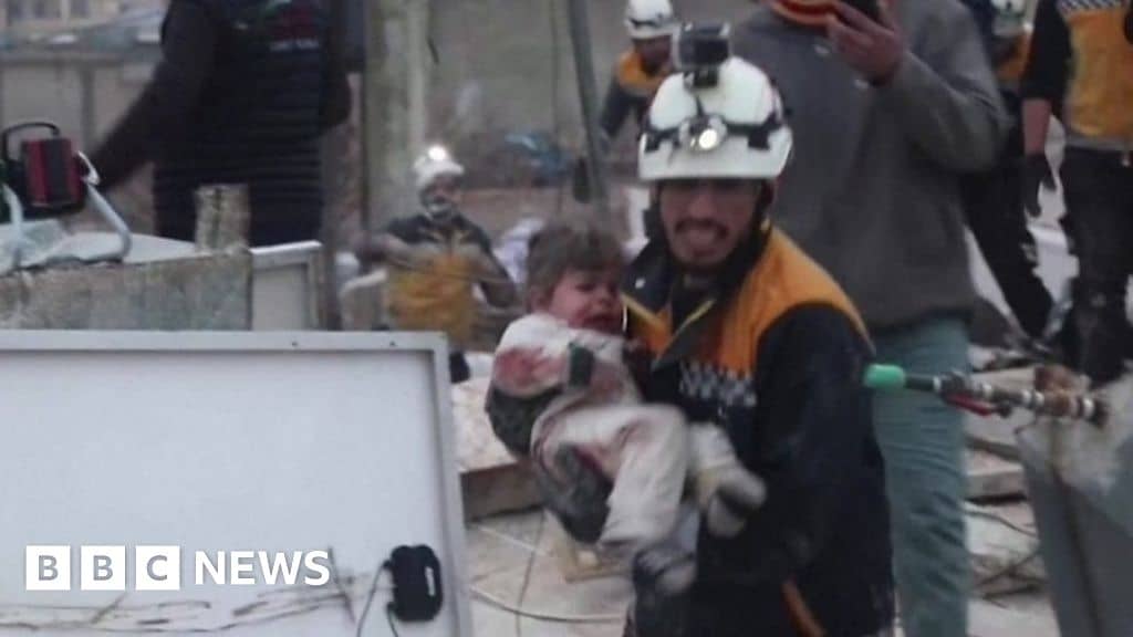 Syria-Turkey earthquake:Toddler rescued from collapsed building